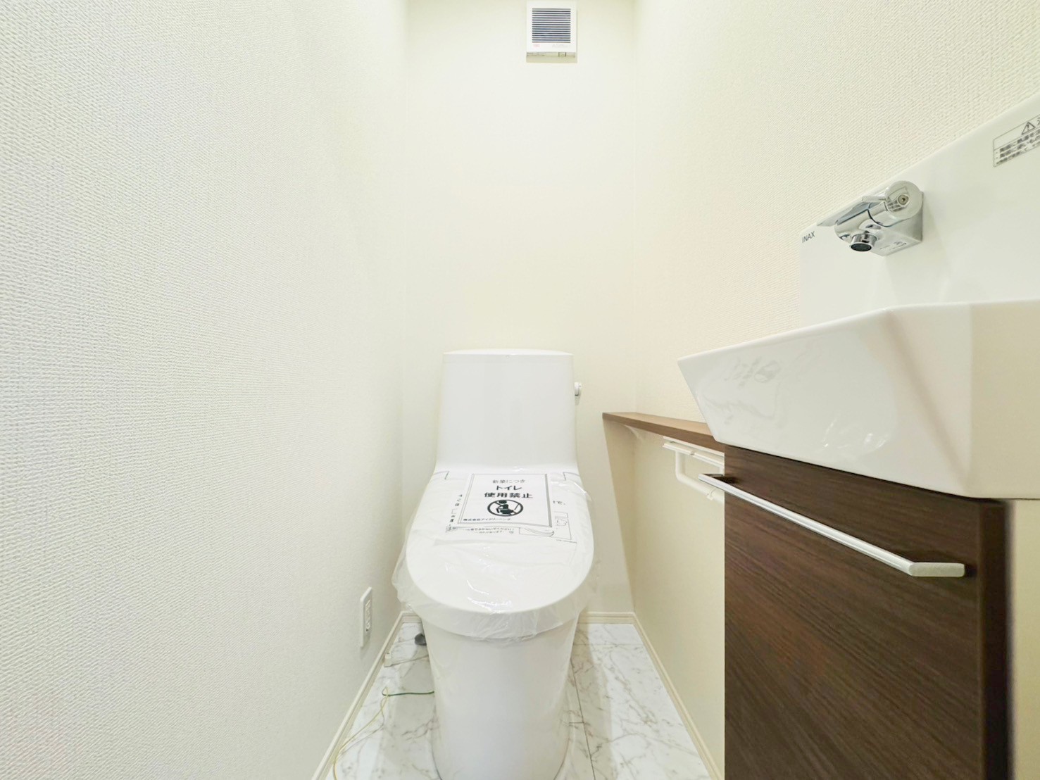 杉並区和泉4丁目　新築一戸建て　2号棟