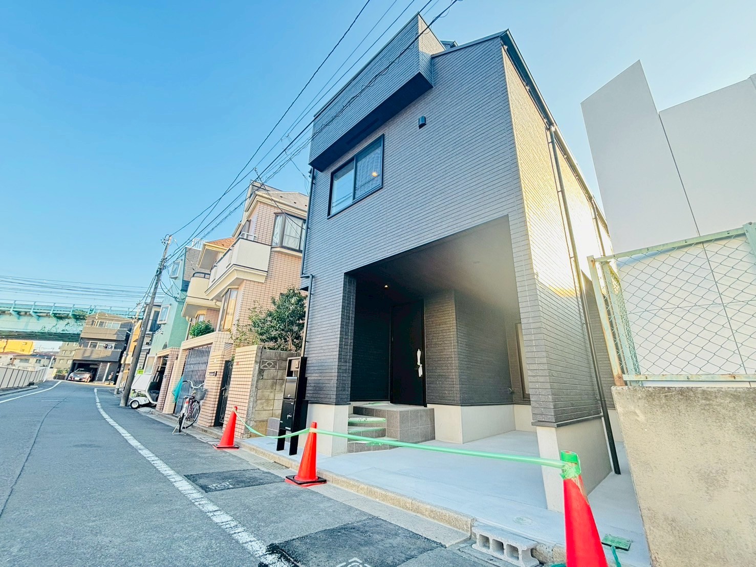 杉並区西荻北1丁目／新築一戸建て／9980万