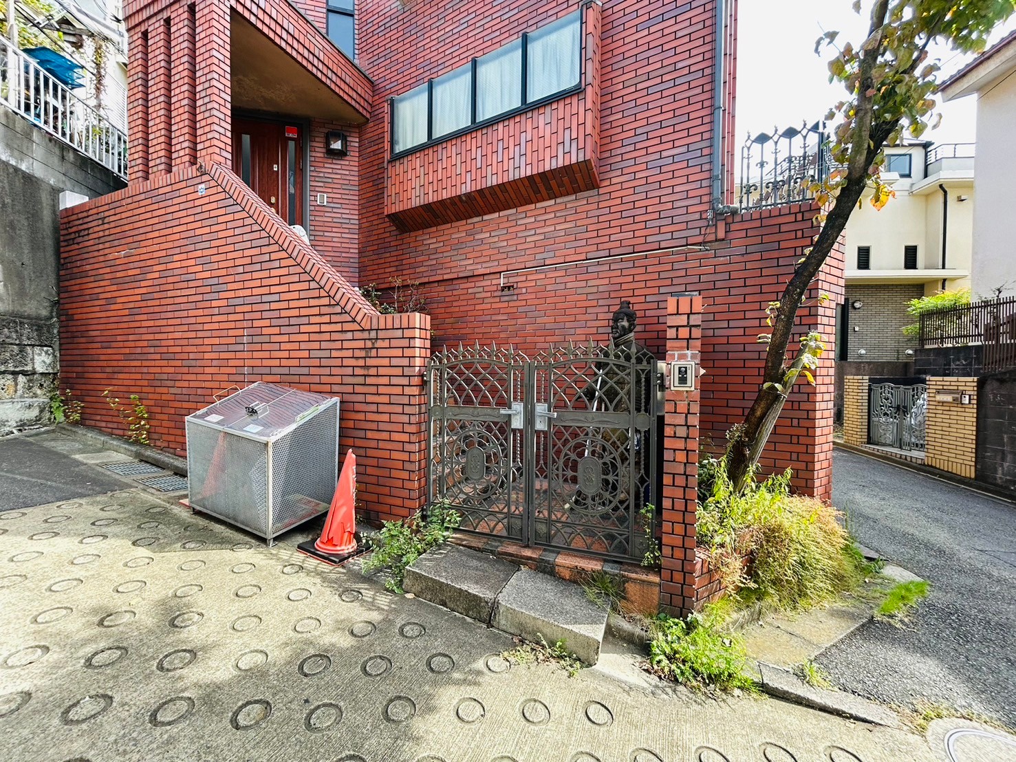 新宿区下落合４丁目　中古一戸建て