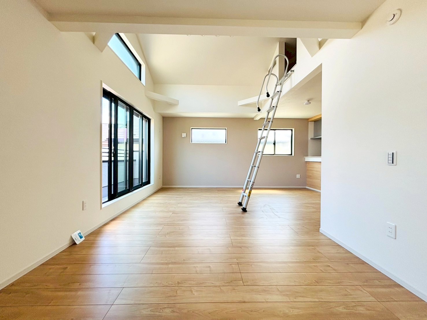 練馬区石神井町8丁目／新築一戸建て／2号棟7799万