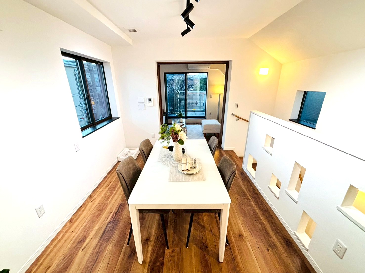 杉並区松庵1丁目／中古一戸建て／1億1250万