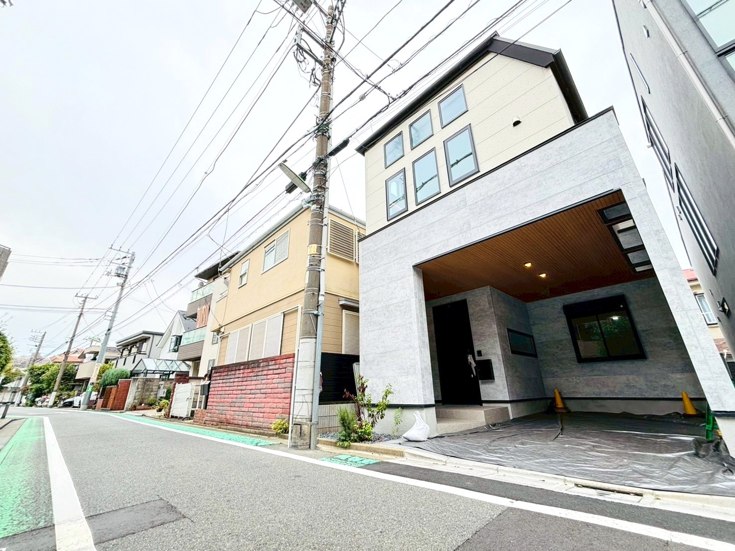 世田谷区経堂5丁目／新築一戸建て／1億2480万