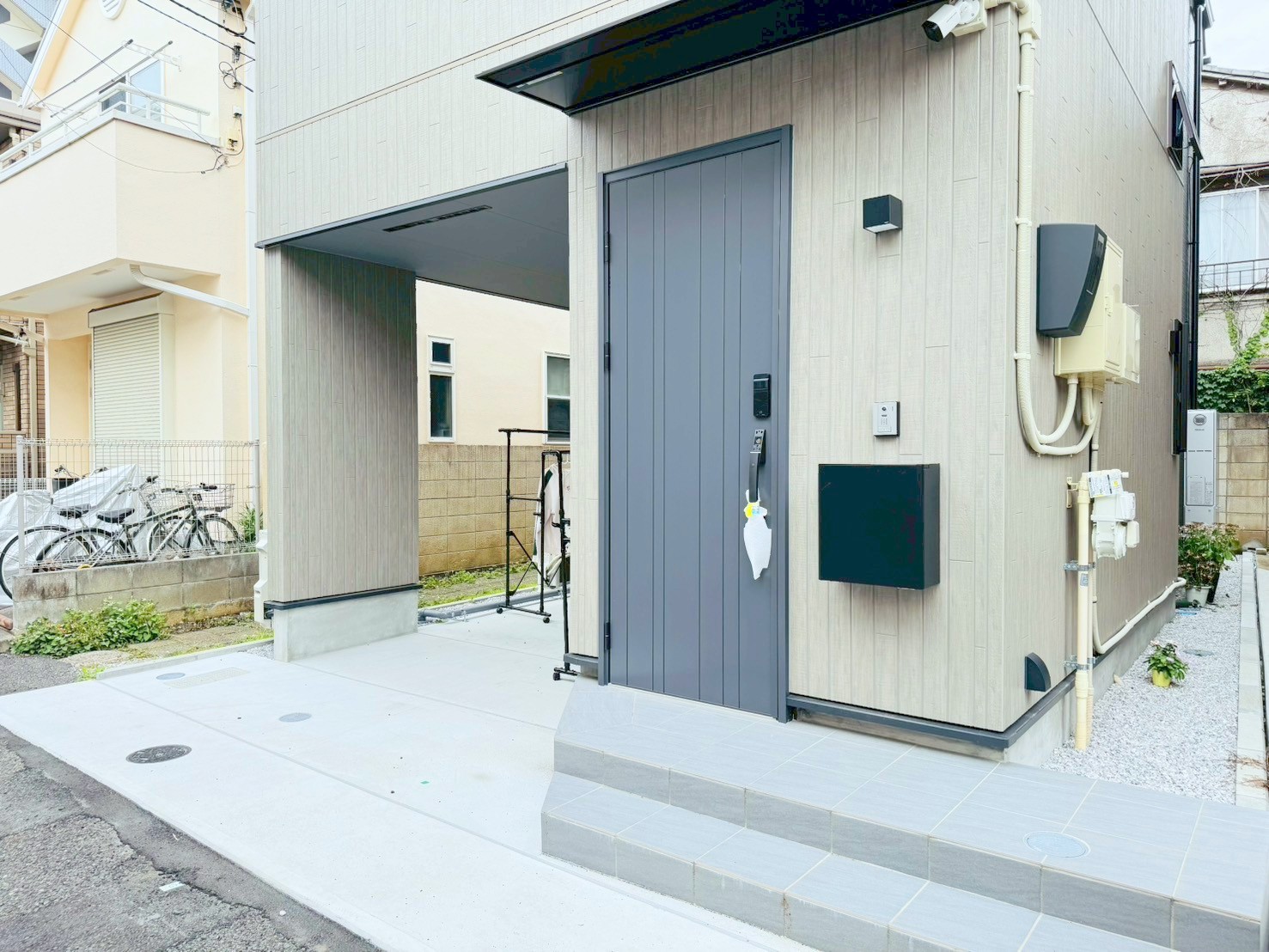 新宿区高田馬場4丁目　中古一戸建て