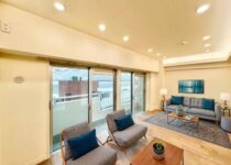 上町マンション／4899万