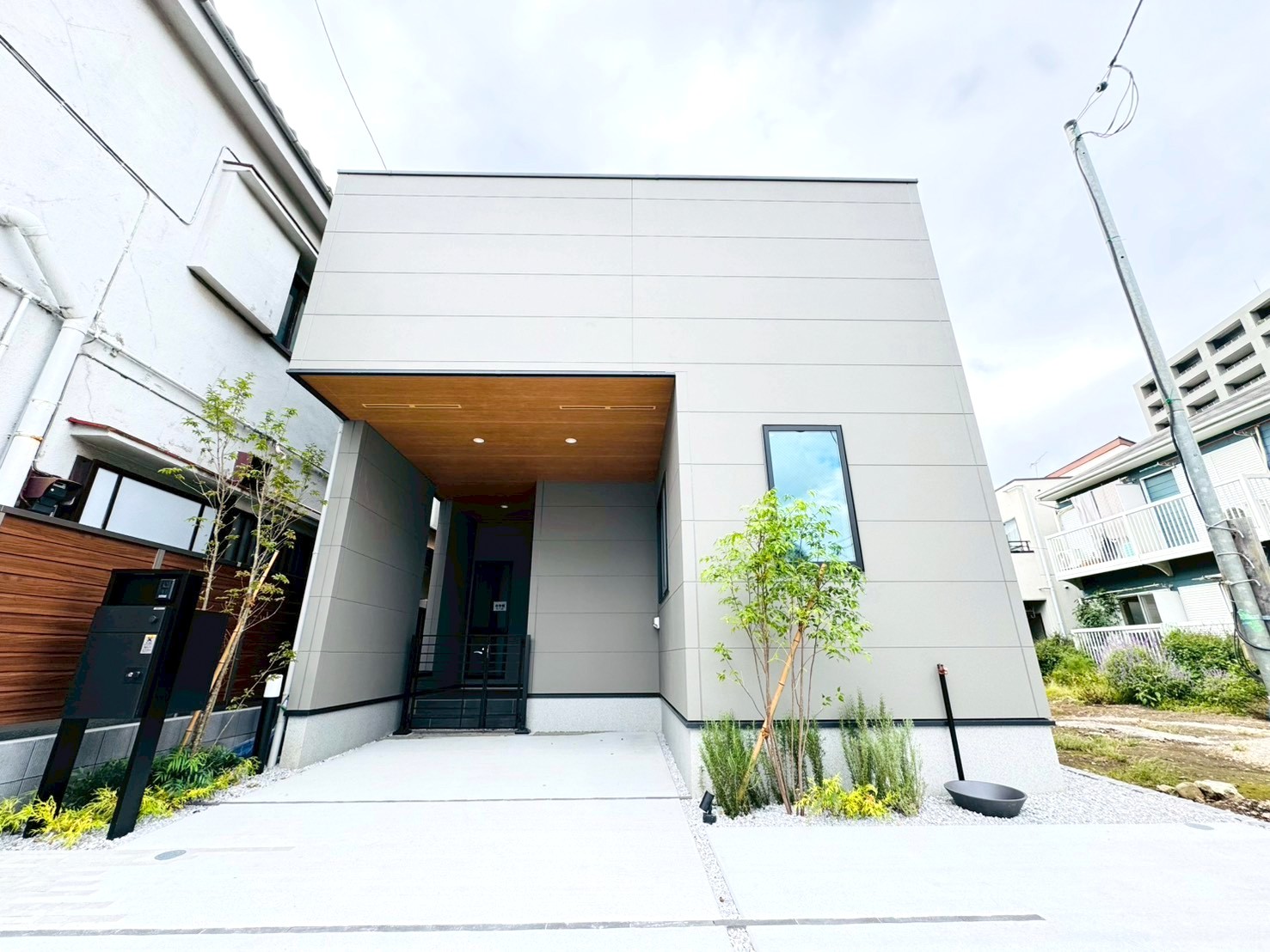 世田谷区上馬5丁目／新築一戸建て／1億4990万