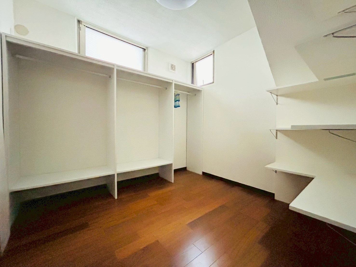 中野区本町5丁目／中古一戸建て／7500万